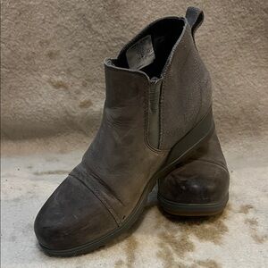 Sorel Women's Charcoal Ankle Boots